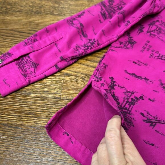 Chico’s Brushed Suede Raspberry Color Button Down Shirt - Size 0 - Picture 10 of 10